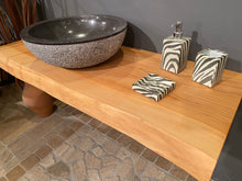 Carica l'immagine nel visualizzatore di Gallery, mensola piano lavabo in cedro del libano masello