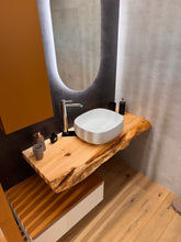 Carica l'immagine nel visualizzatore di Gallery, Mensola piano lavabo in Cirmolo del Trentino Alto Adige (Pino Cembro ) spazzolato