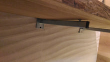 Carica l'immagine nel visualizzatore di Gallery, Staffe reggimensola per top in legno