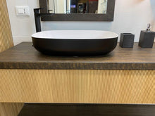 Carica l'immagine nel visualizzatore di Gallery, Mensola piano lavabo in Rovere massello colore Ungary frontale carteggiato a mano