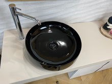 Carica l'immagine nel visualizzatore di Gallery, Mensola piano lavabo in cemento resina materico crema opaco