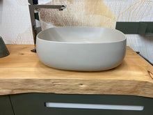 Carica l'immagine nel visualizzatore di Gallery, piano lavabo in legno massello di cedro del libano