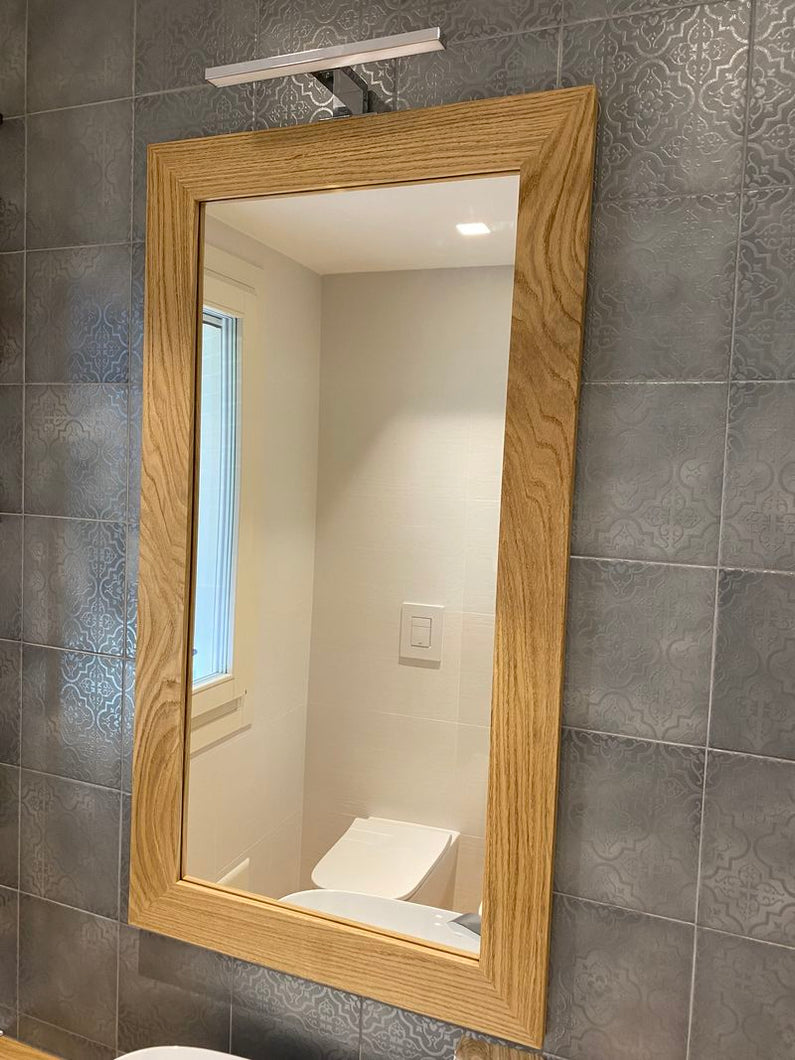 specchio in legno di rovere massello