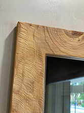 Carica l'immagine nel visualizzatore di Gallery, Specchio in Cedro del Libano massello antico sbozzato e piallato a mano