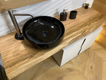 Carica l'immagine nel visualizzatore di Gallery, Piano lavabo in Rovere Rosso massello tonalizzato frontale a vista scortecciato liscio