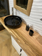 Carica l'immagine nel visualizzatore di Gallery, Piano lavabo in Rovere Rosso massello tonalizzato frontale a vista scortecciato liscio