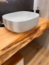 Carica l'immagine nel visualizzatore di Gallery, Mensola piano lavabo in Cirmolo del Trentino Alto Adige (Pino Cembro ) spazzolato
